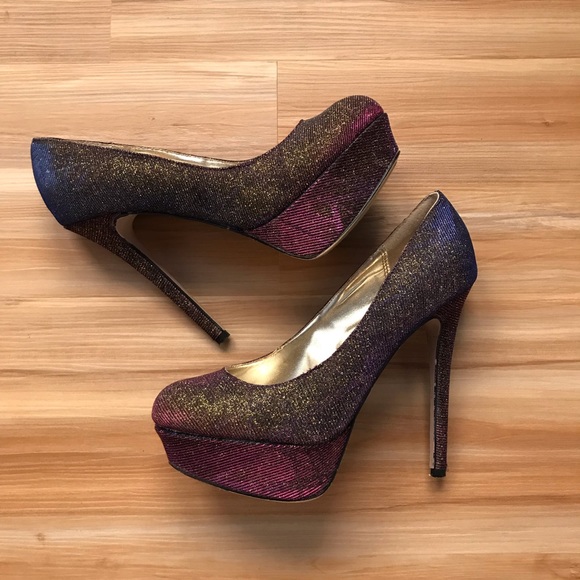 Color Changing Pump - Picture 4 of 6